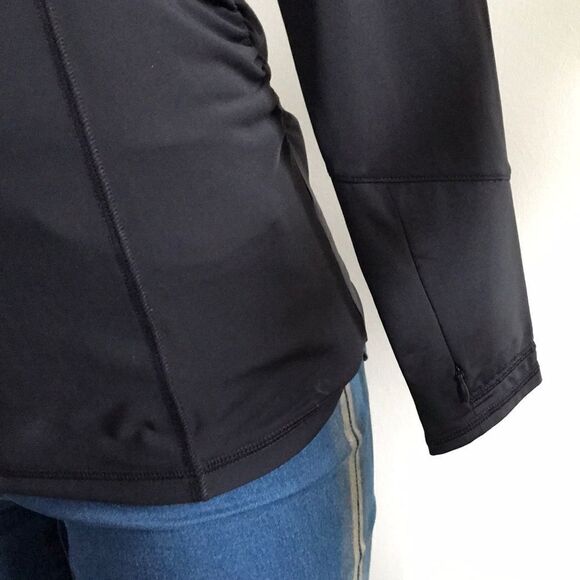 zuda Z-Sol Ruching Detail Knit Top - Picture 7 of 10